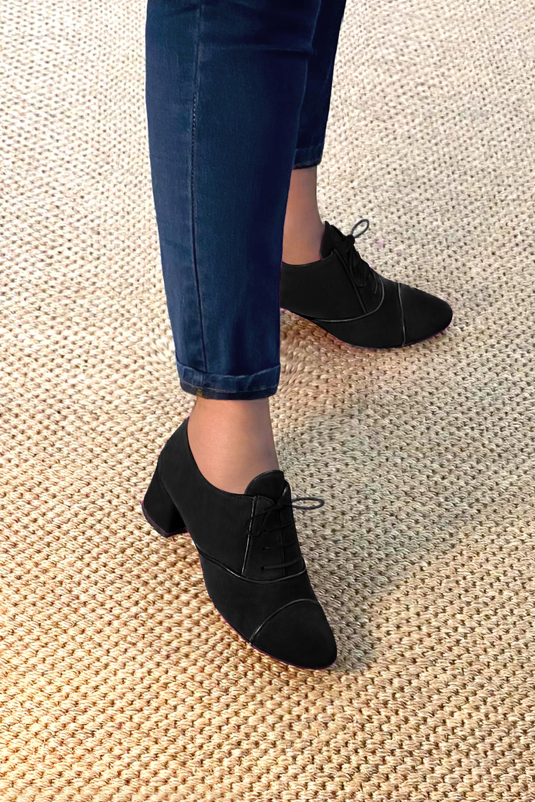 Matt black women's essential lace-up shoes. Round toe. Low flare heels. Top view - Florence KOOIJMAN